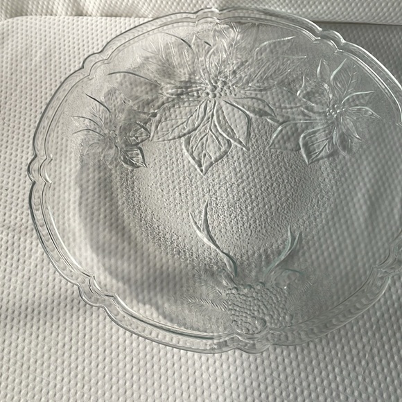 Mikasa 13” Poinsettia Christmas Platter - Picture 2 of 7